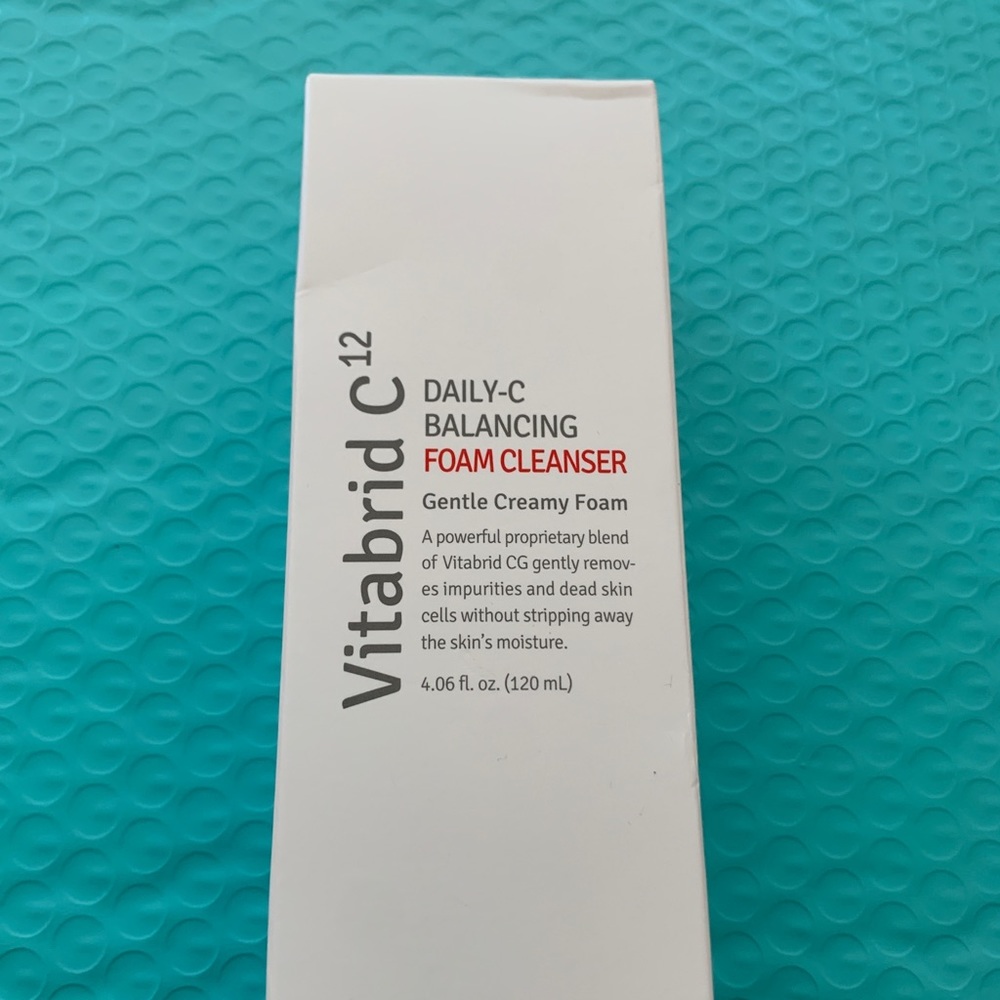 New Vitabrid C12 daily balancing foam cleanser